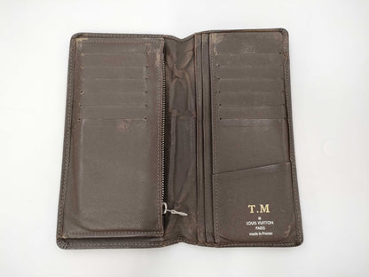 LOUIS VUITTON Brazza Taiga Wallet