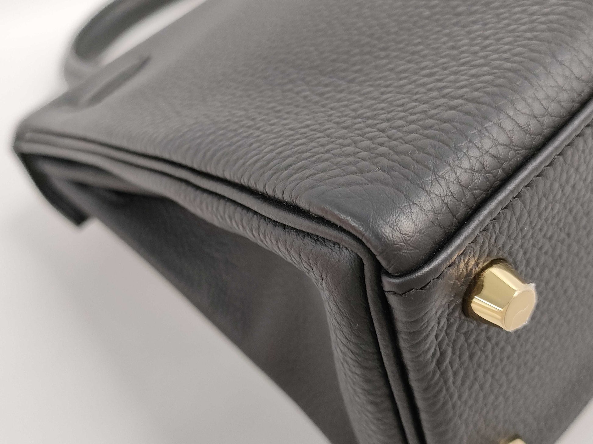 HERMES Kelly 25 Togo Black Handbag with Gold Hardware and Double Stamp