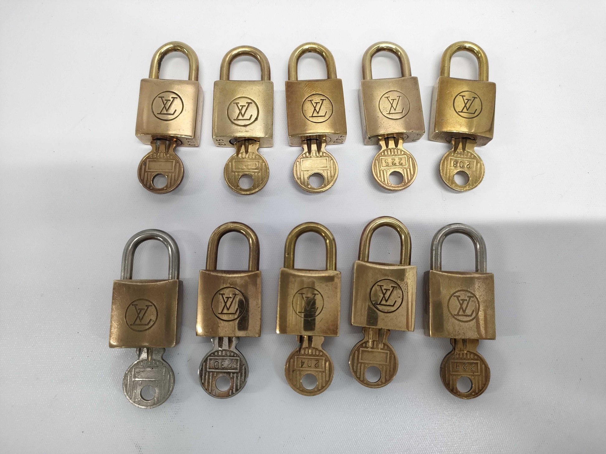 LOUIS VUITTON Key Padlock Set of 10 Other Accessories