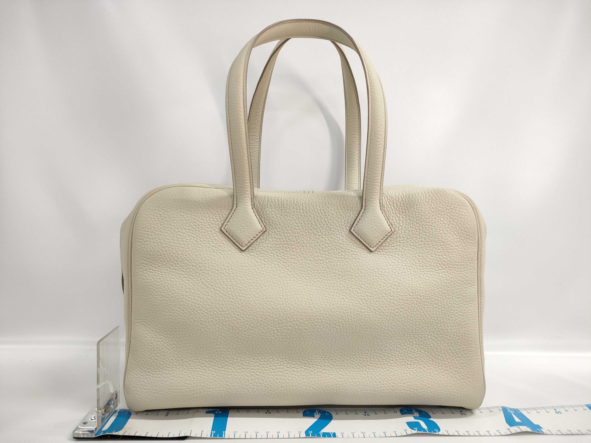 HERMES Victoria 35 D engraved 2019 handbag