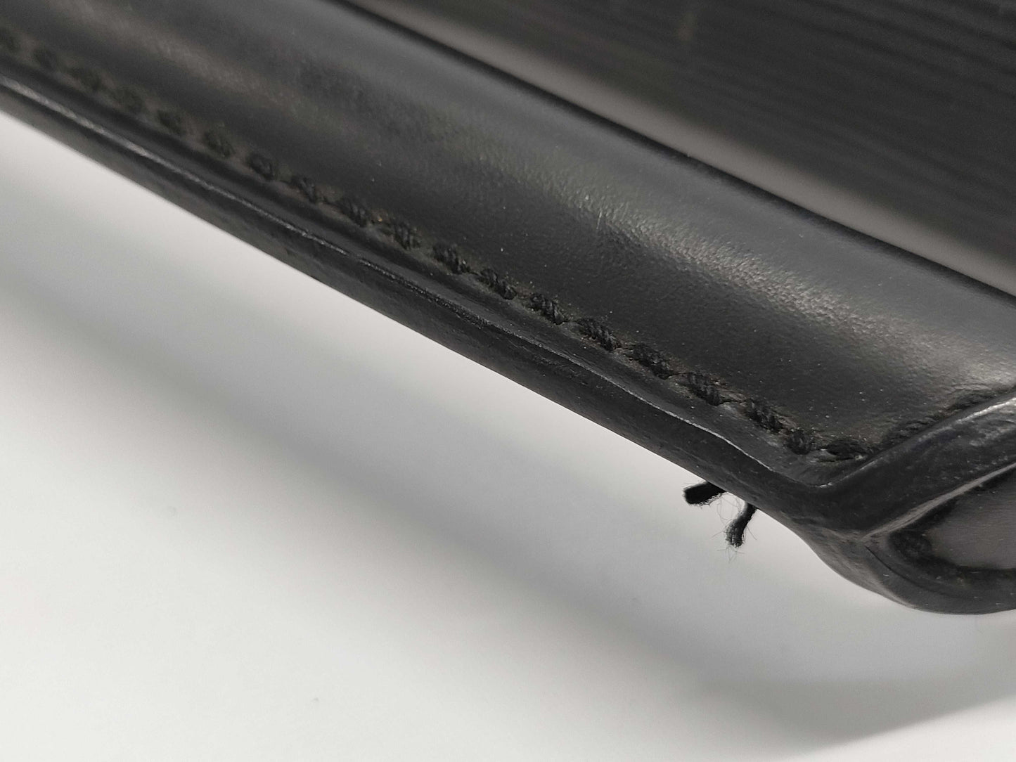 LOUIS VUITTON Epi Serviette Conseiller M54422 MI0010 Business Bag