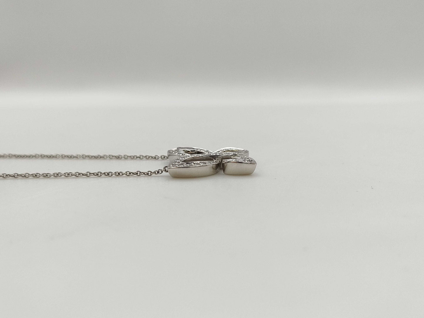 HARRY WINSTON Infinite Lily Cluster Diamond Necklace in PT950, 13.0g 