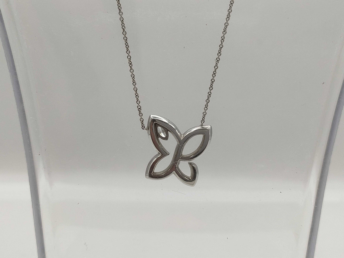 HARRY WINSTON Infinite Lily Cluster Diamond Necklace in PT950, 13.0g 