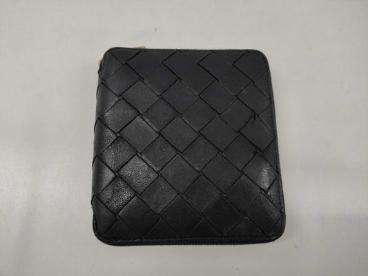 BOTTEGA VENETA Intrecciato Round Zip Bi-fold Wallet in Black Leather
