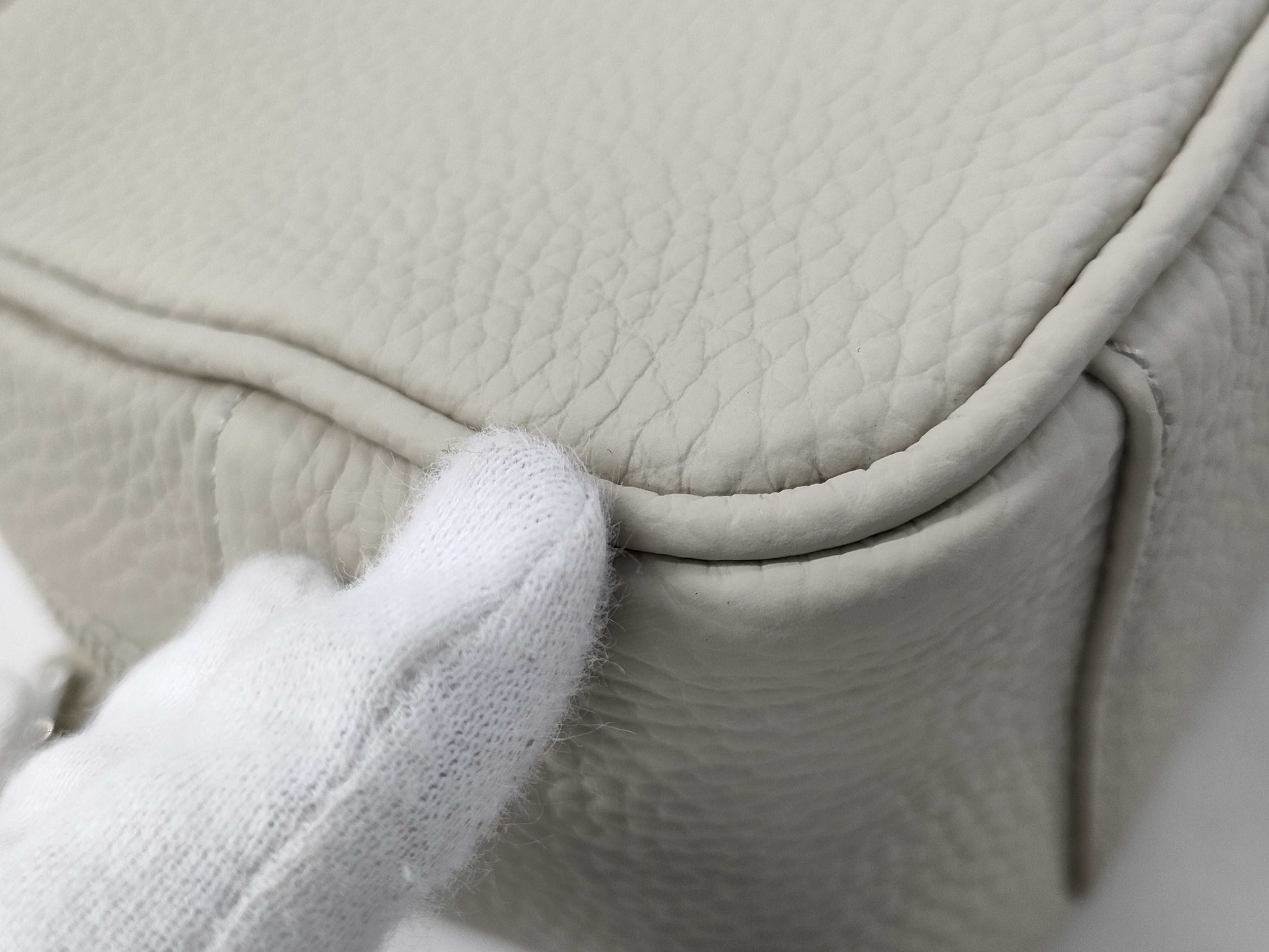 Vasic anyway shoulder bag, leather, greige.