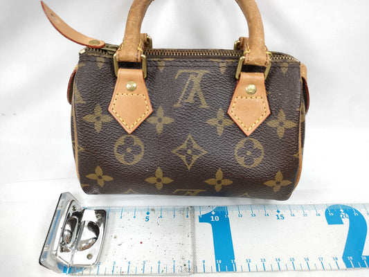 LOUIS VUITTON Louis Vuitton Pouch