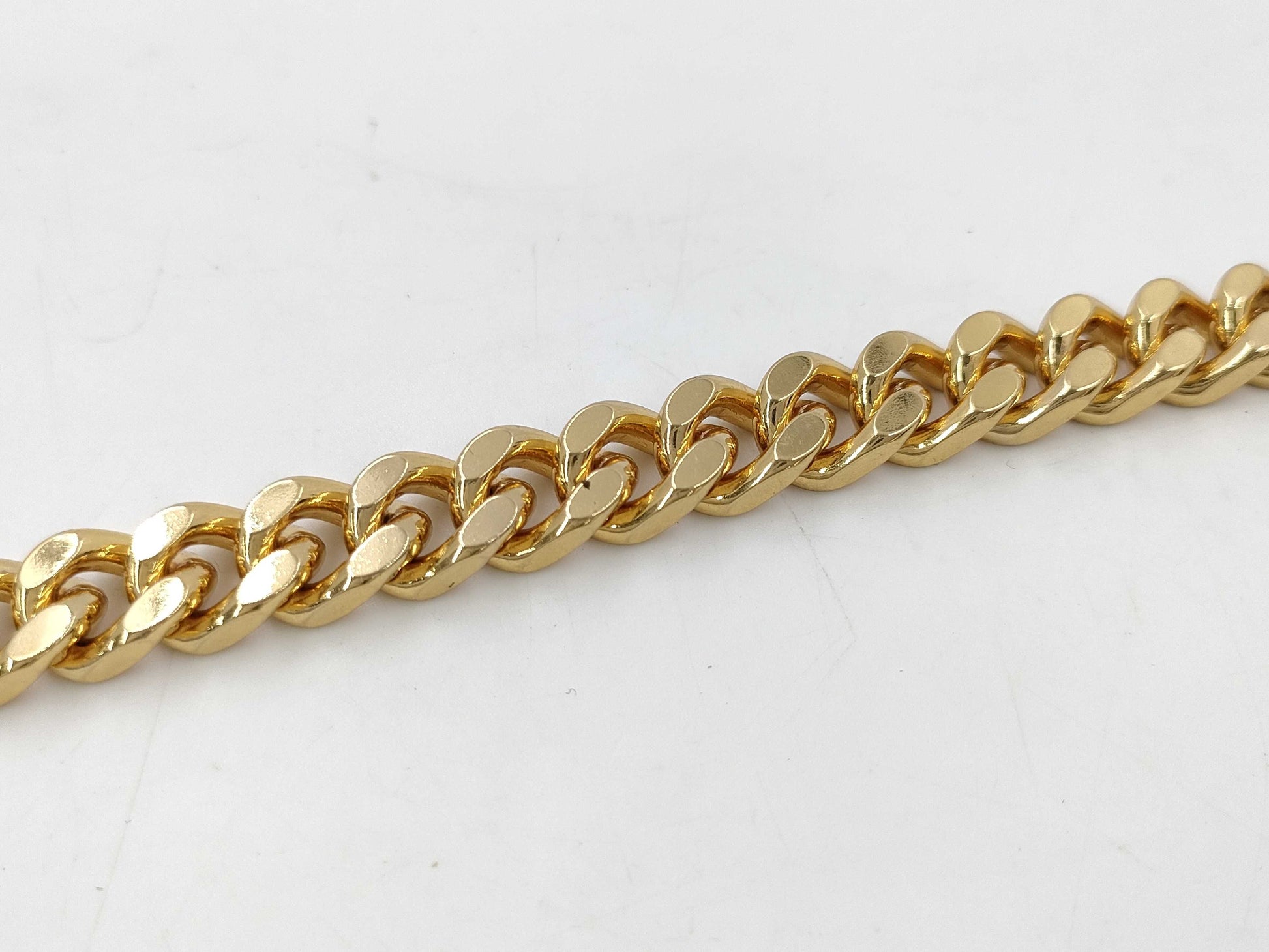 SAINT LAURENT Yves Saint Laurent Shoulder Bag