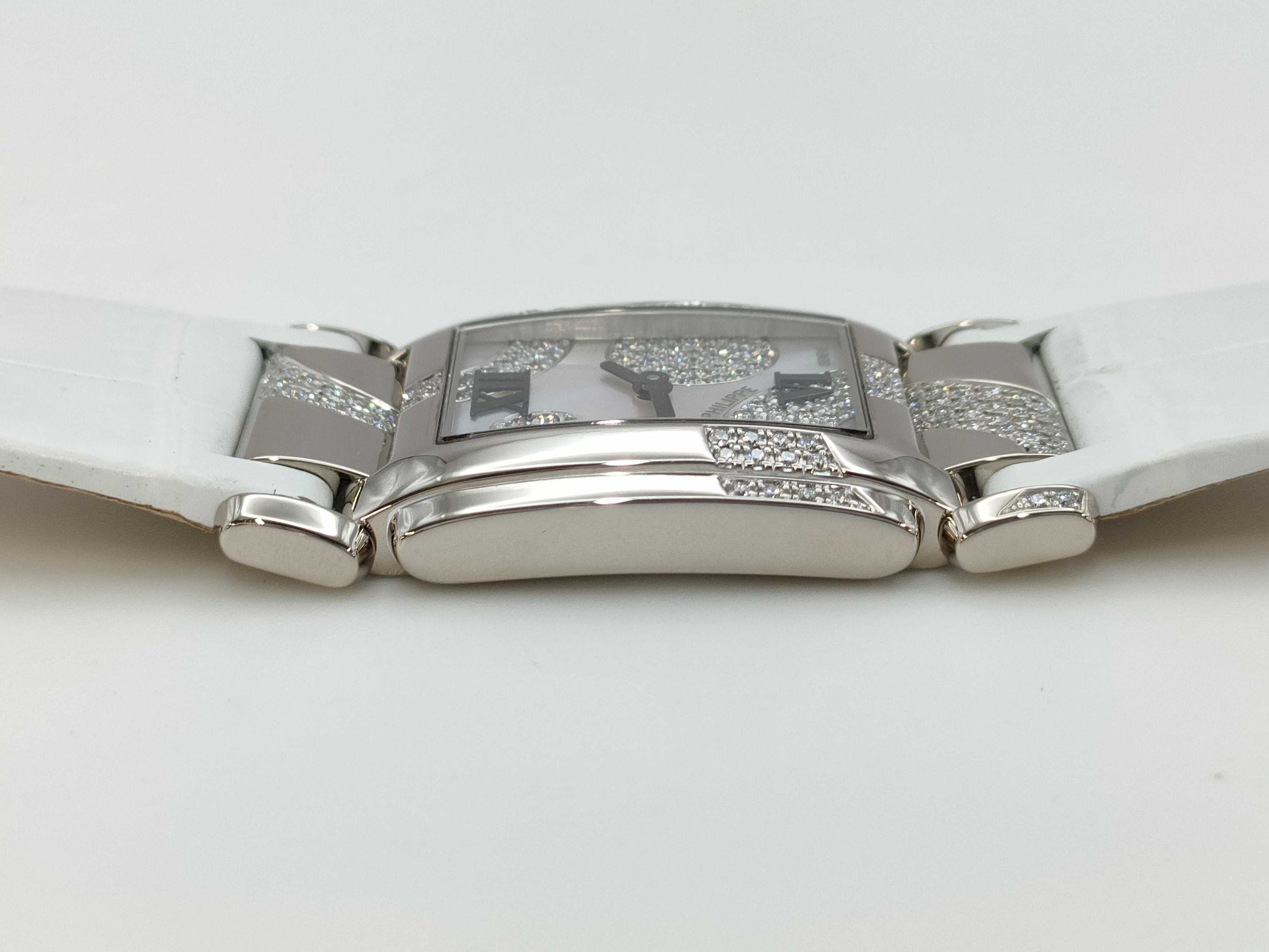 PATEK PHILIPPE Twenty-Four 4914G-001 3594952/4357532 E15AIG.3 Quartz Women's Watch