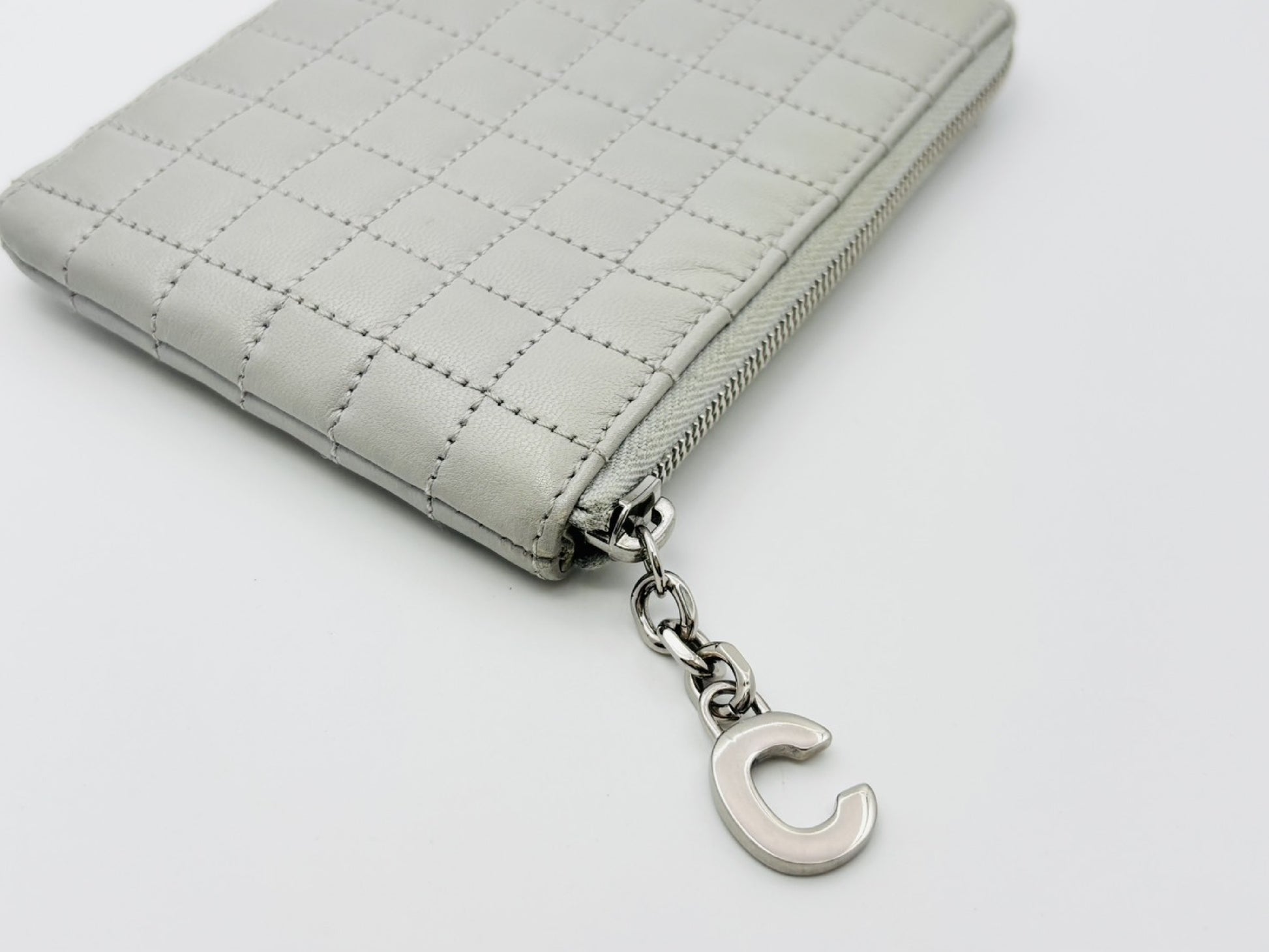 CELINE C Charm Quilted Calfskin Leather Coin Case, Light Grey