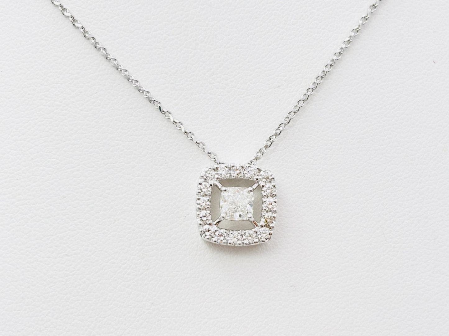 MONNICKENDAM Monnickendam D0.501ct, FD0.34ct, 18K White Gold, 5.0g Necklace 