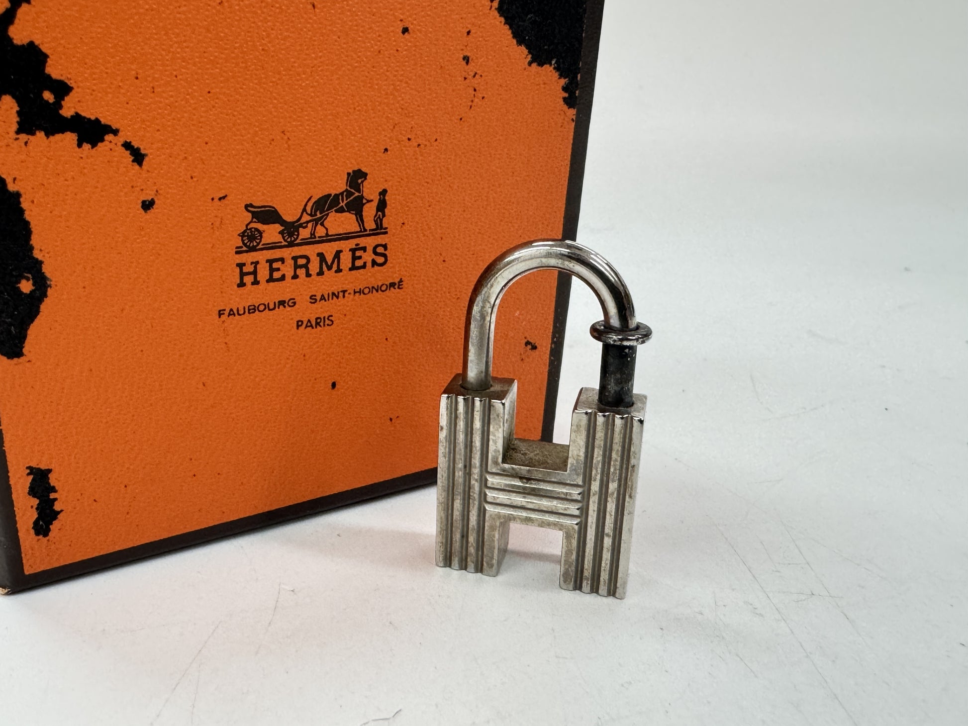 HERMES Cadena Charm Key Case/Key Holder