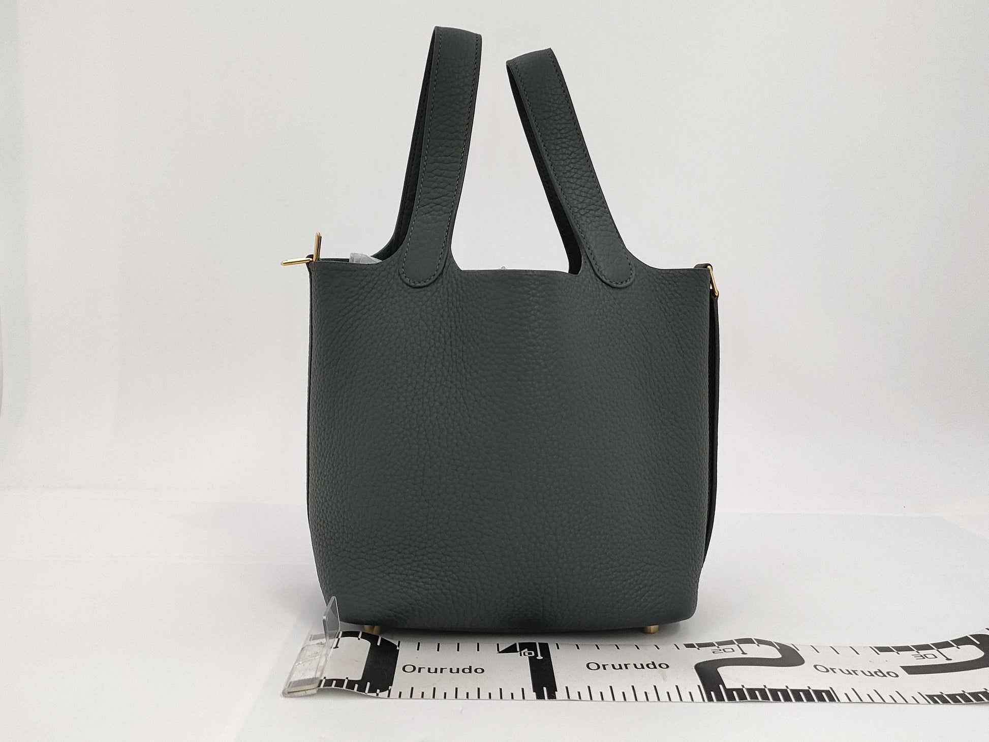 HERMES Picotin Lock 18 Vert Mangrove x Taurillon Clemence x Gold Hardware x K Stamp Handbag