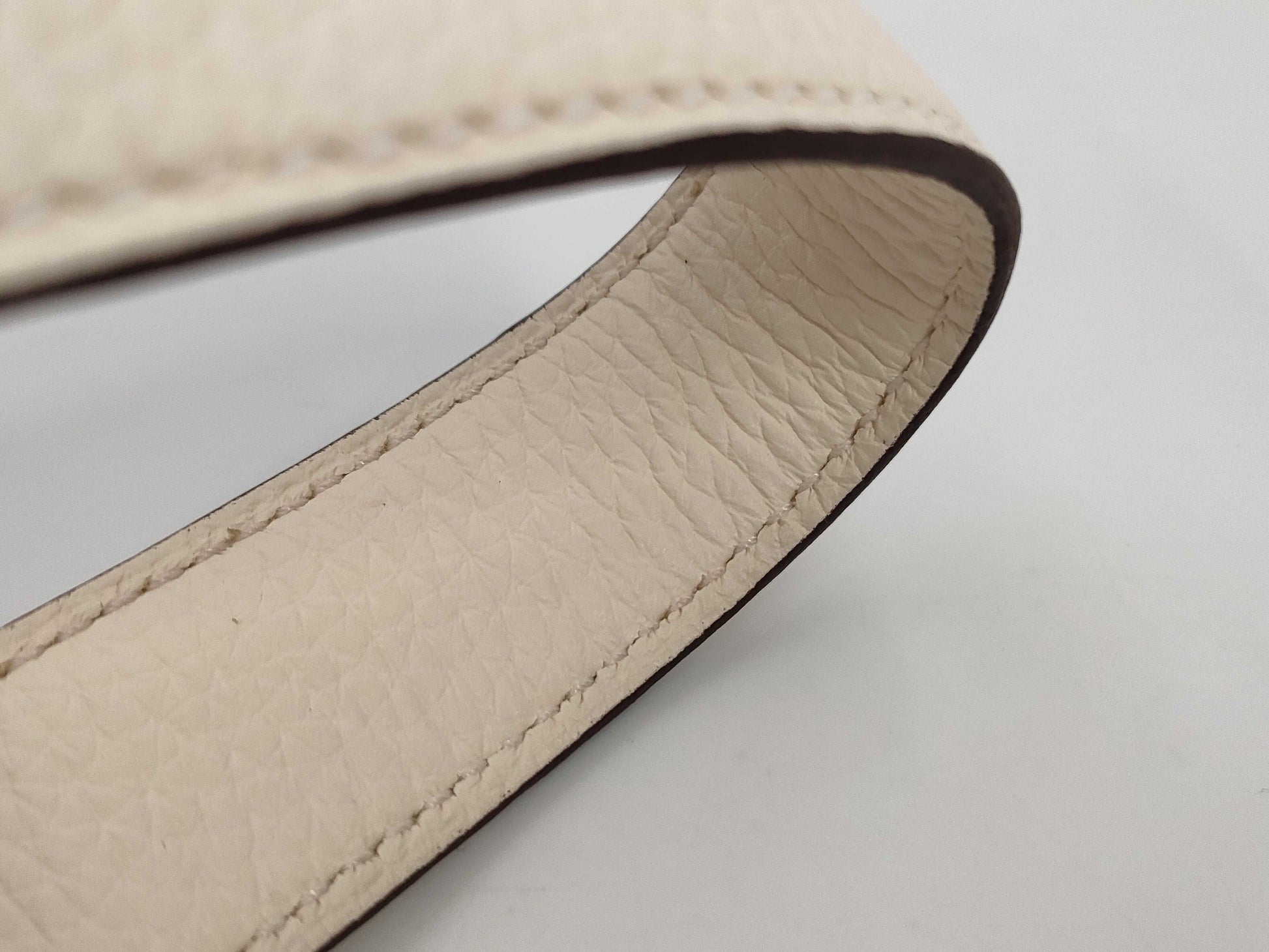 HERMES Picotin Lock 18 Nata x Taurillon Clemence x Gold Hardware x B Stamp Handbag