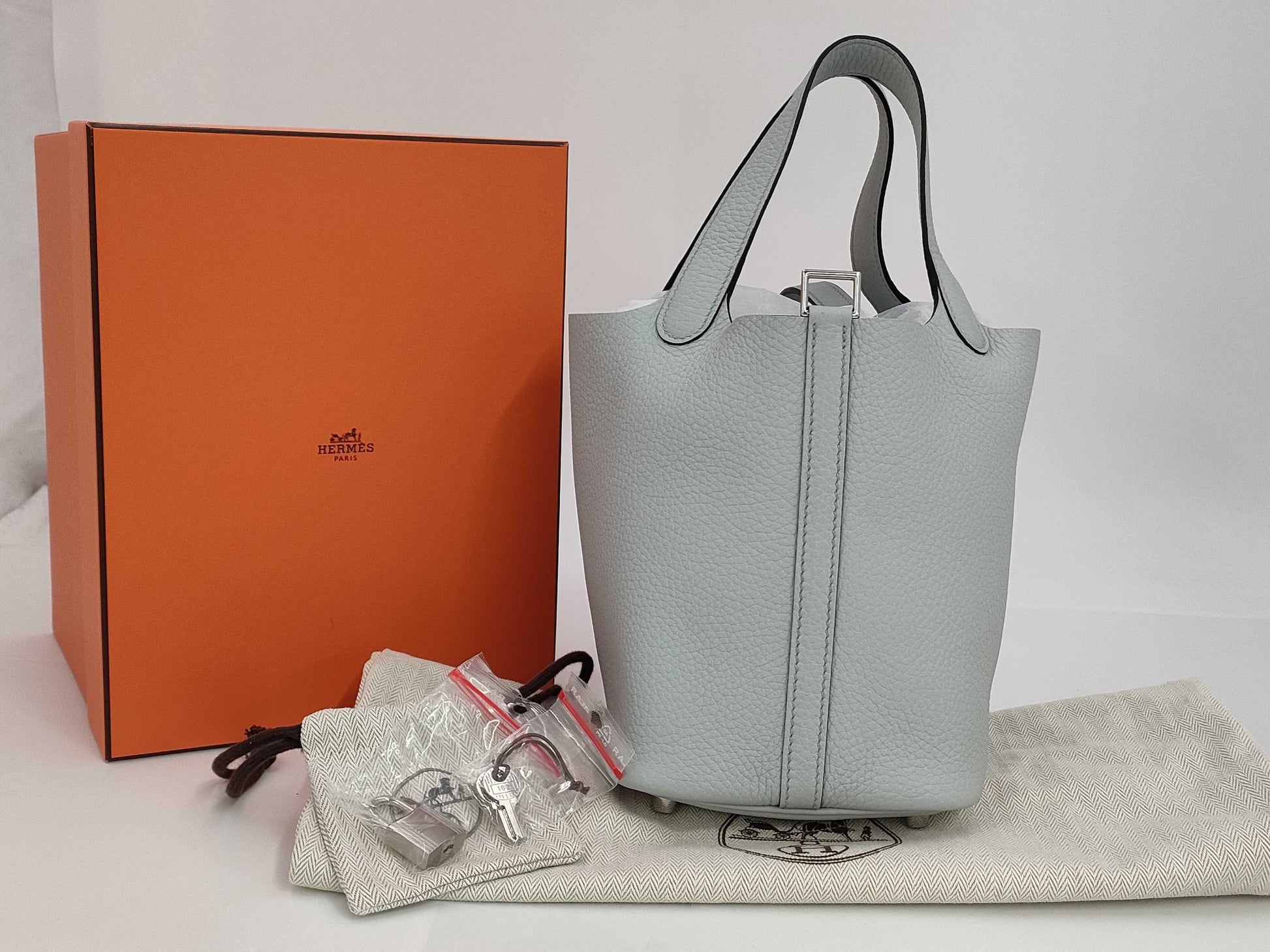 HERMES Picotin Lock 18 Blue Pale x Taurillon Clemence x Silver Hardware x Double Stamp WAK008MM Handbag