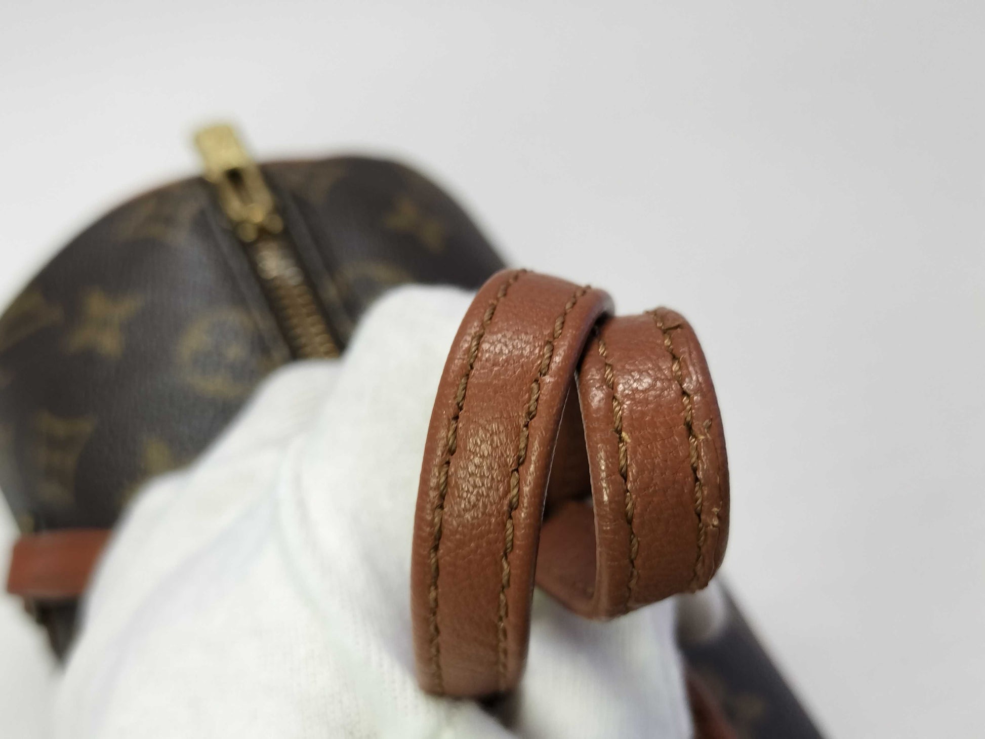 LOUIS VUITTON Monogram LV Monogram Papillon 26 M51366 TH0930 Handbag