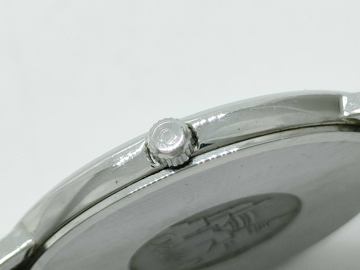 OMEGA De Ville 56349668 Stainless Steel/Leather/QZ Silver Dial Non-Working/No Operational Guarantee Boys' Watch