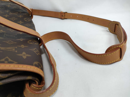 LOUIS VUITTON Monogram LV Monogram Saumur 43 M42252 AR8912 Shoulder Bag