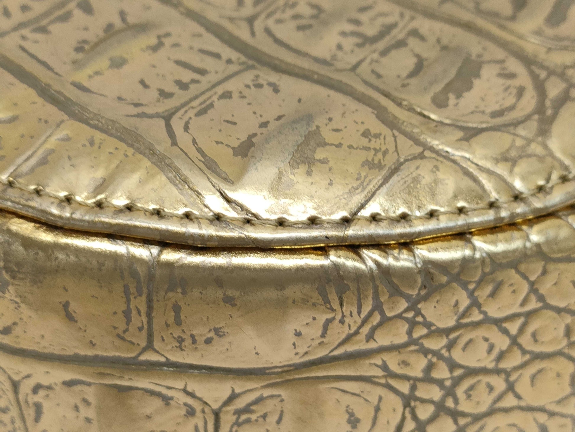 CHANEL Lamb Crocodile Embossed Shoulder Bag with Seal