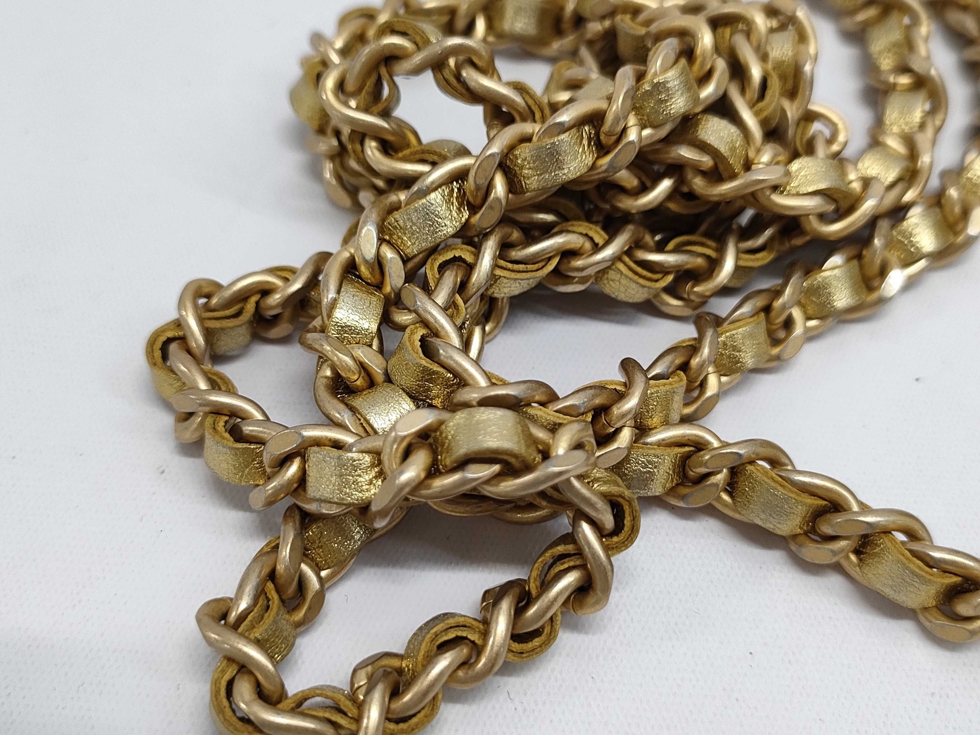 CHANEL Lamb Crocodile Embossed Shoulder Bag with Seal