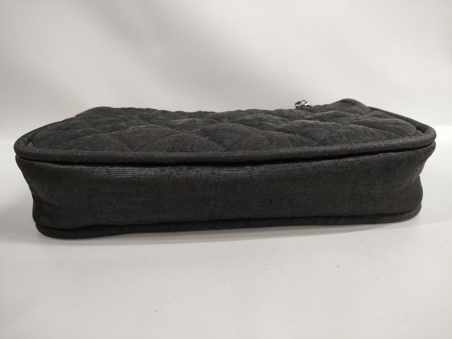 CHANEL Chain Shoulder Bag