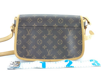 LOUIS VUITTON Monogram Louis Vuitton Solonne Shoulder Bag