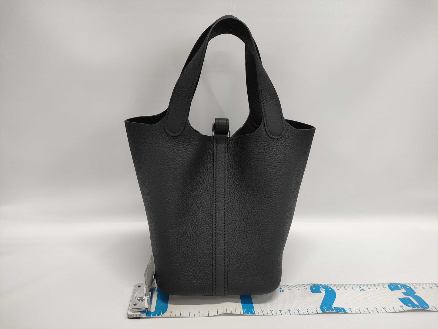 HERMES Picotin Lock 18 PM Taurillon Clemence Leather Handbag in Black with Silver Hardware and K Stamp