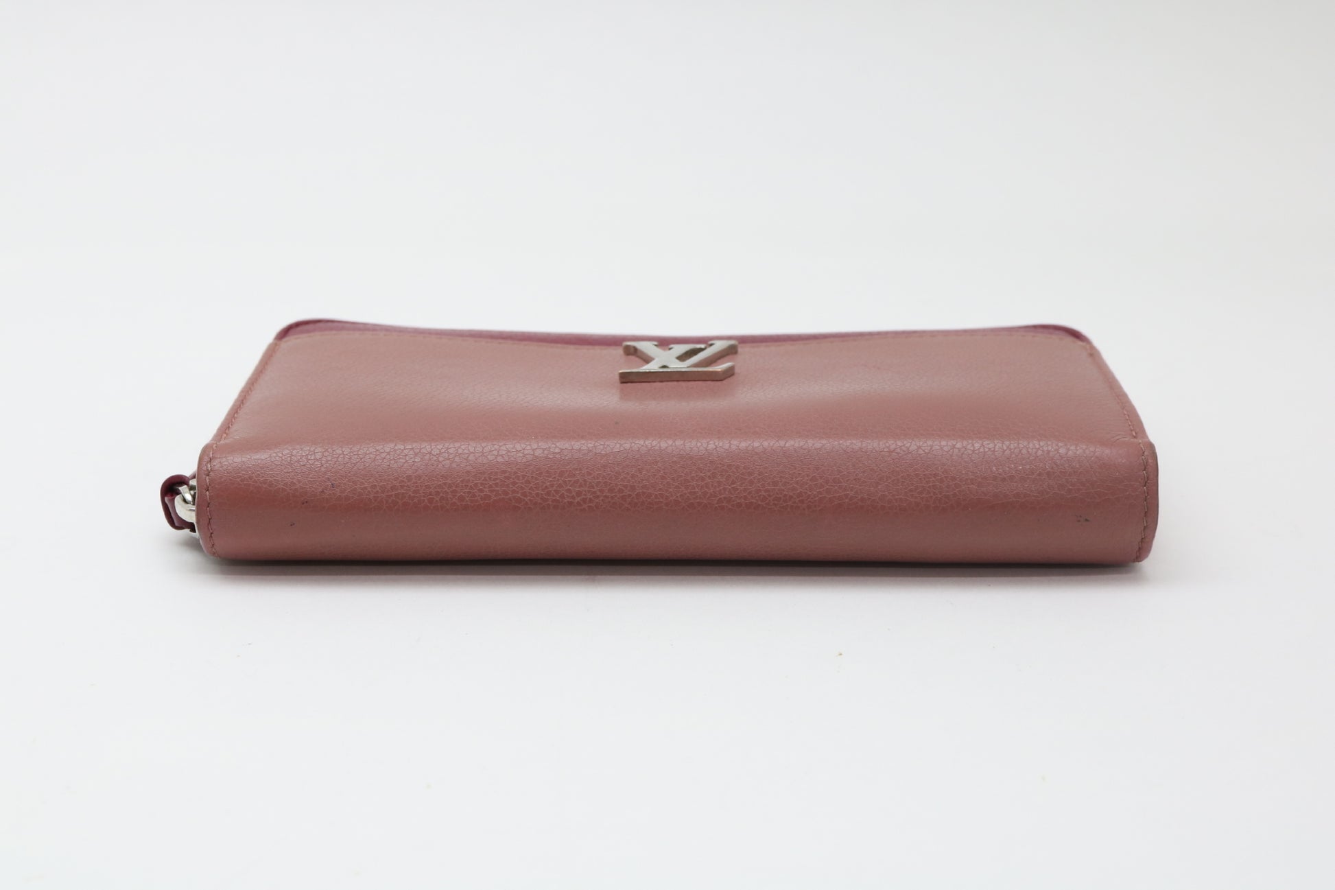 LOUIS VUITTON LockMe Zippy Wallet