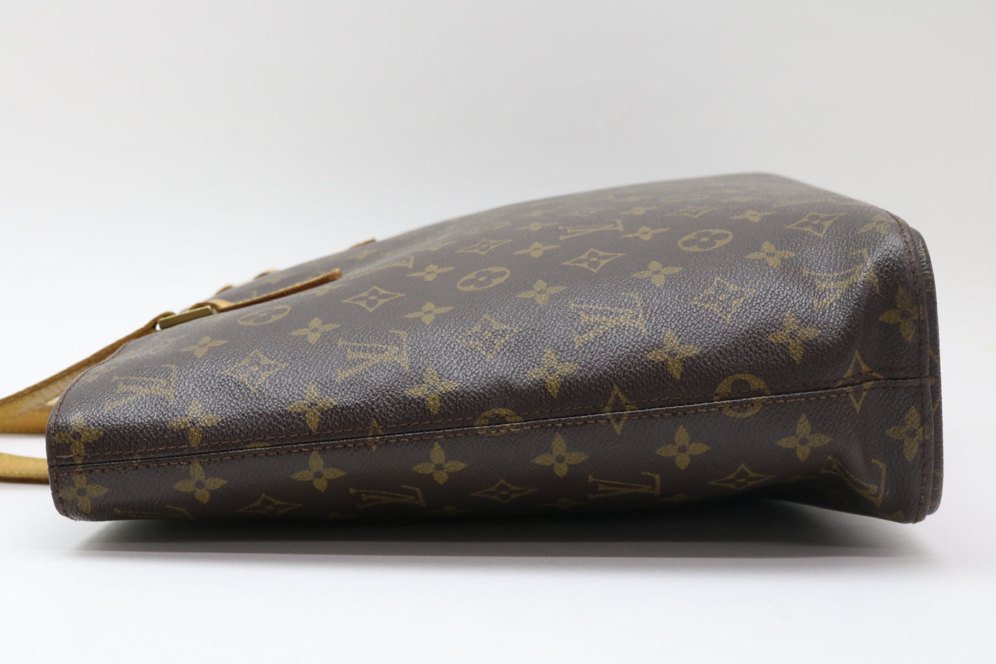 LOUIS VUITTON Monogram Monogram Luco Tote Bag