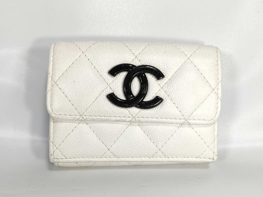 CHANEL Caviar Skin CHANEL Matelasse Compact Wallet No. 30 Caviar Skin Wallet