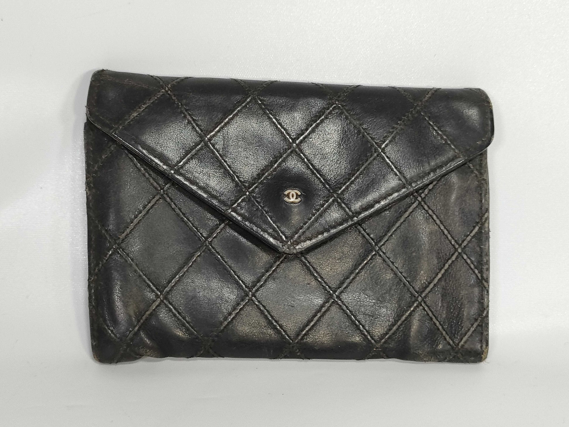 CHANEL Matelasse Picolore Wallet