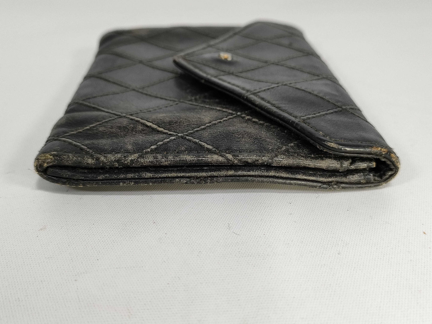CHANEL Matelasse Picolore Wallet
