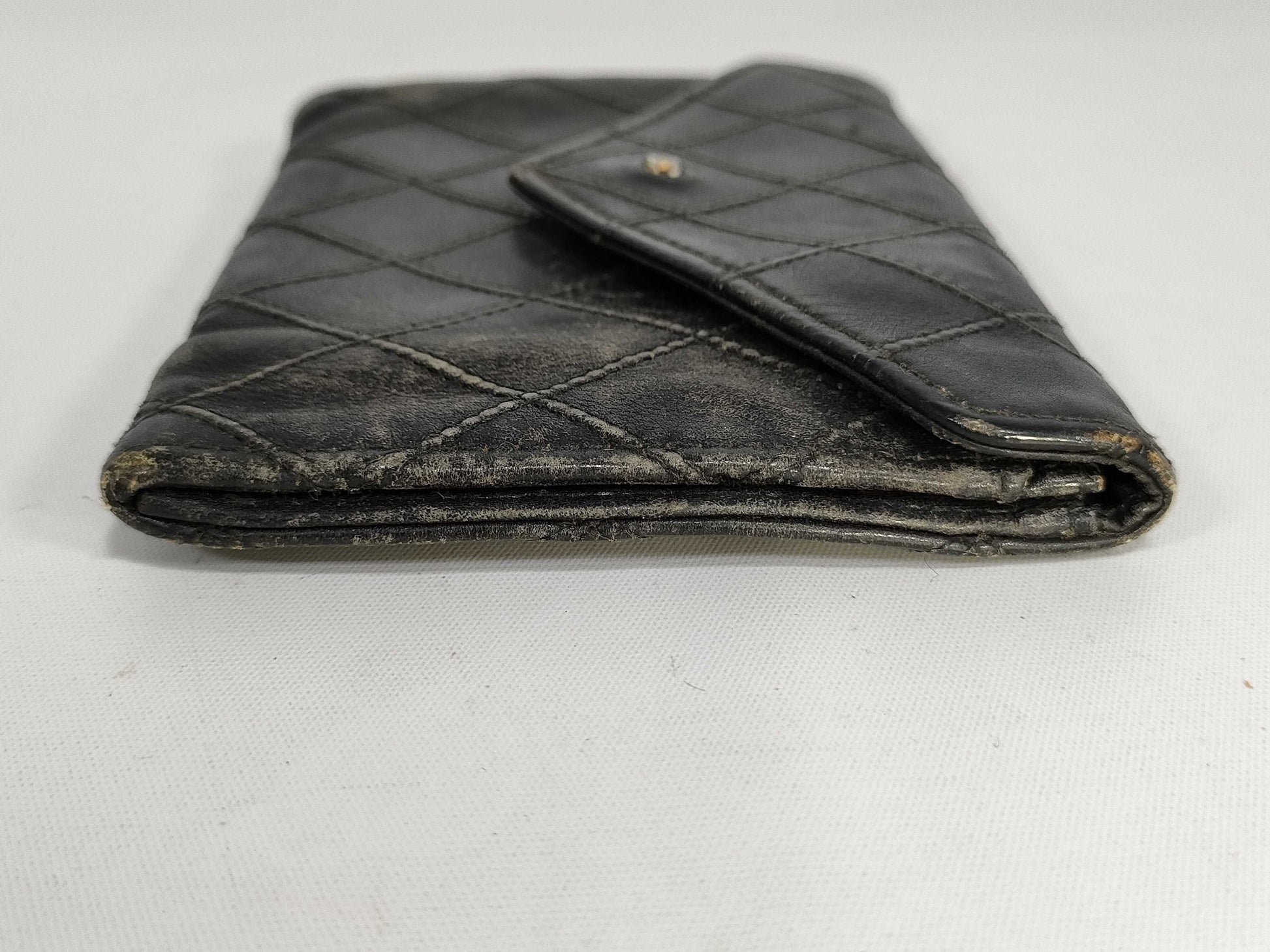 CHANEL Matelasse Picolore Wallet