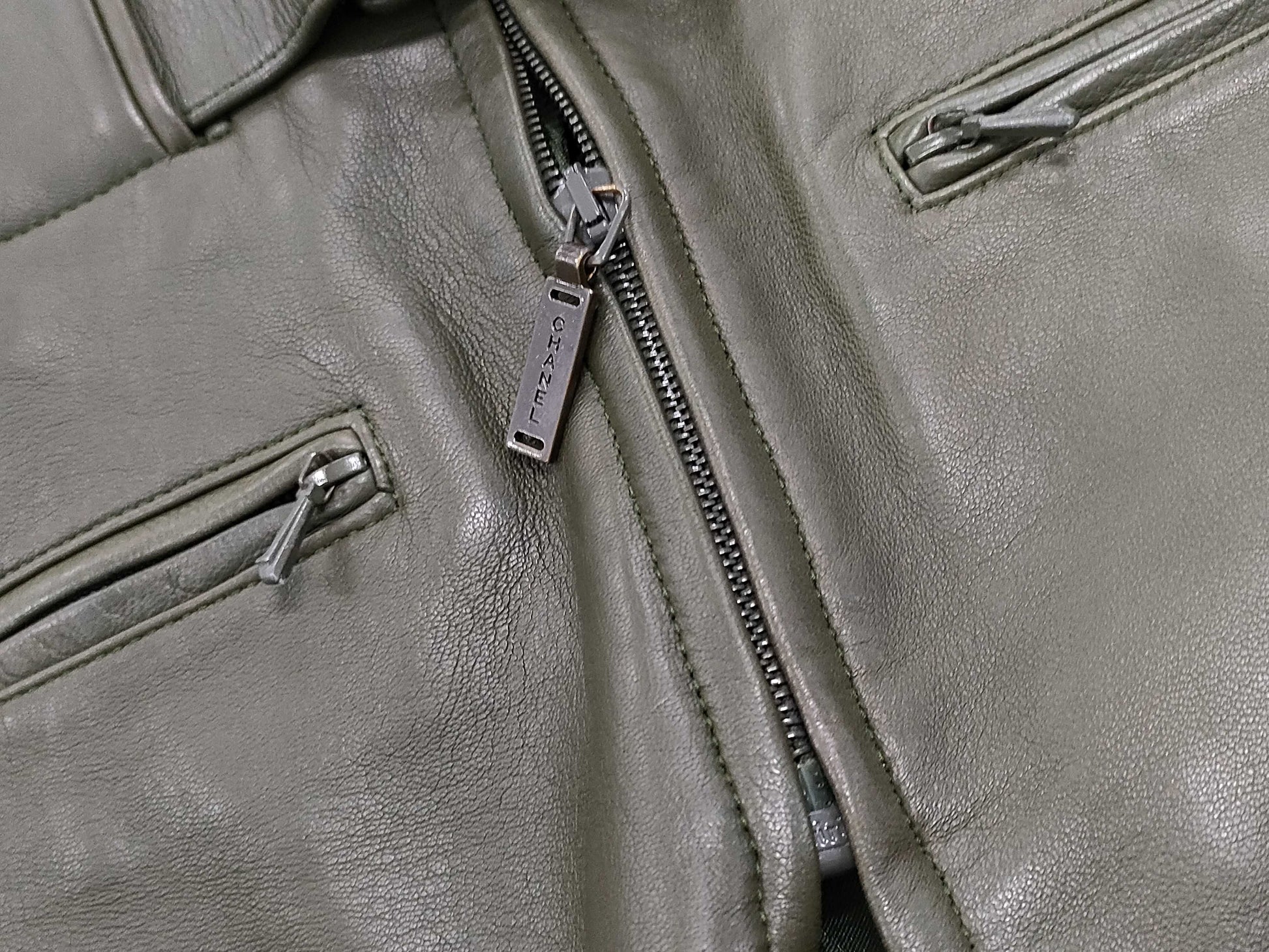 CHANEL 01A Leather Set P18055V00952 Size 36 Other Apparel