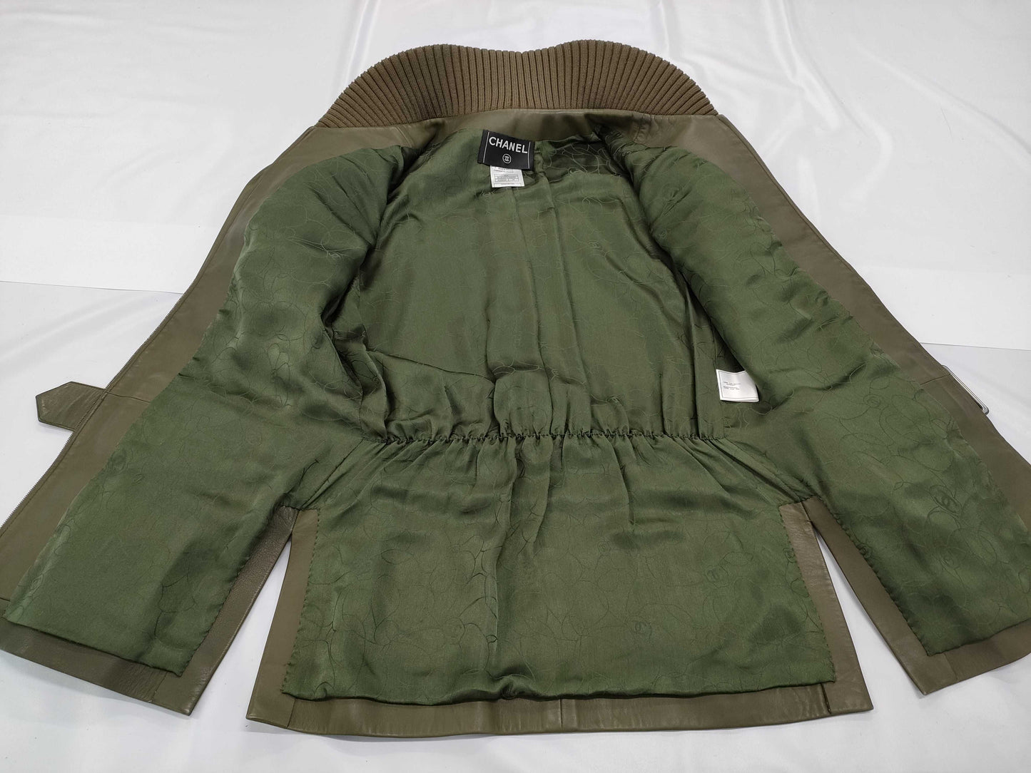 CHANEL 01A Leather Set P18055V00952 Size 36 Other Apparel