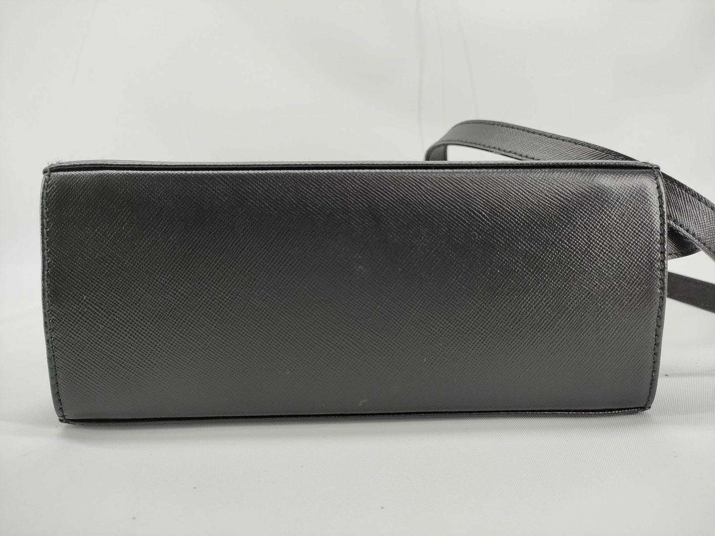 Salvatore Ferragamo Gancini Ferragamo Gancini Shoulder Bag Black Handbag