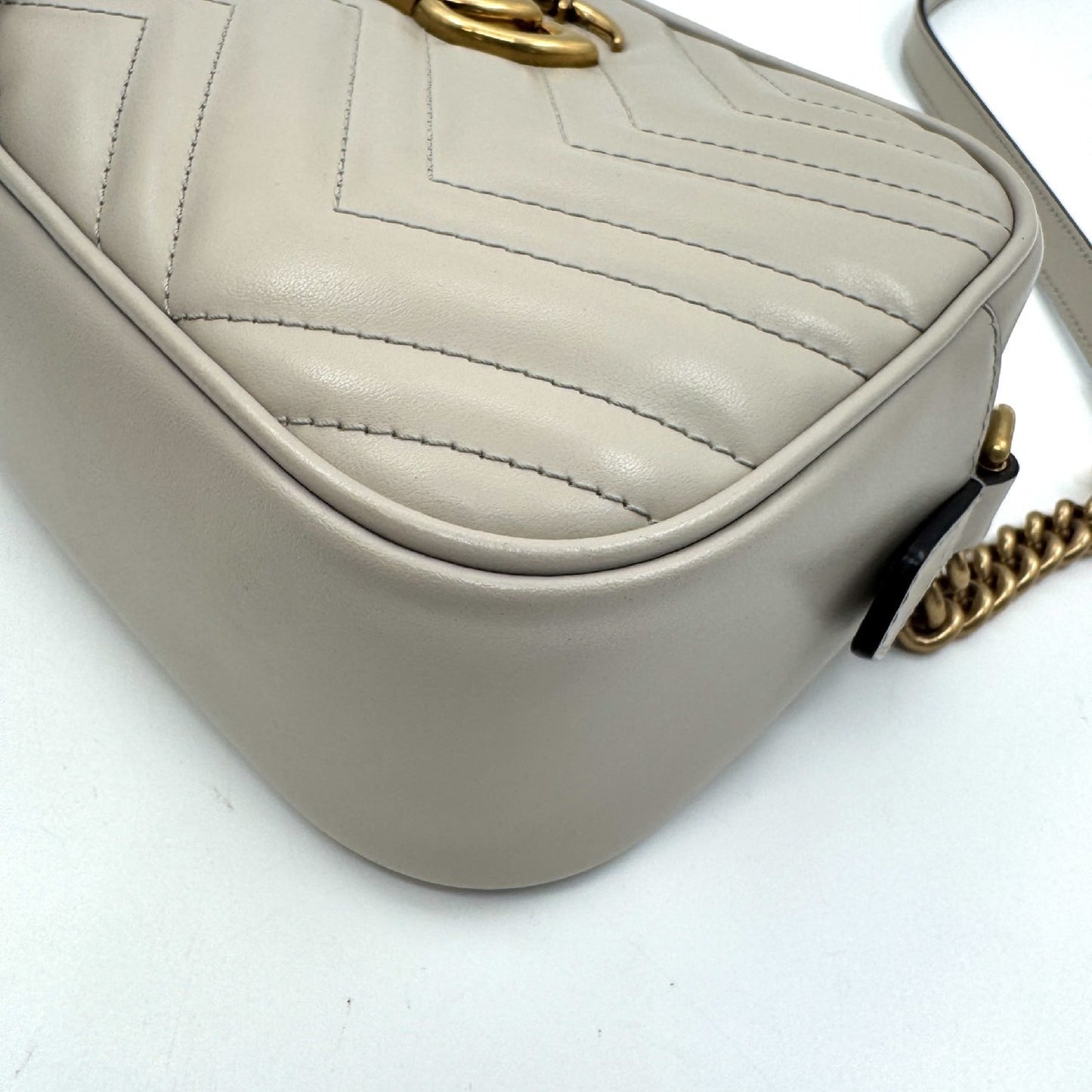 GUCCI GG Marmont Shoulder Bag