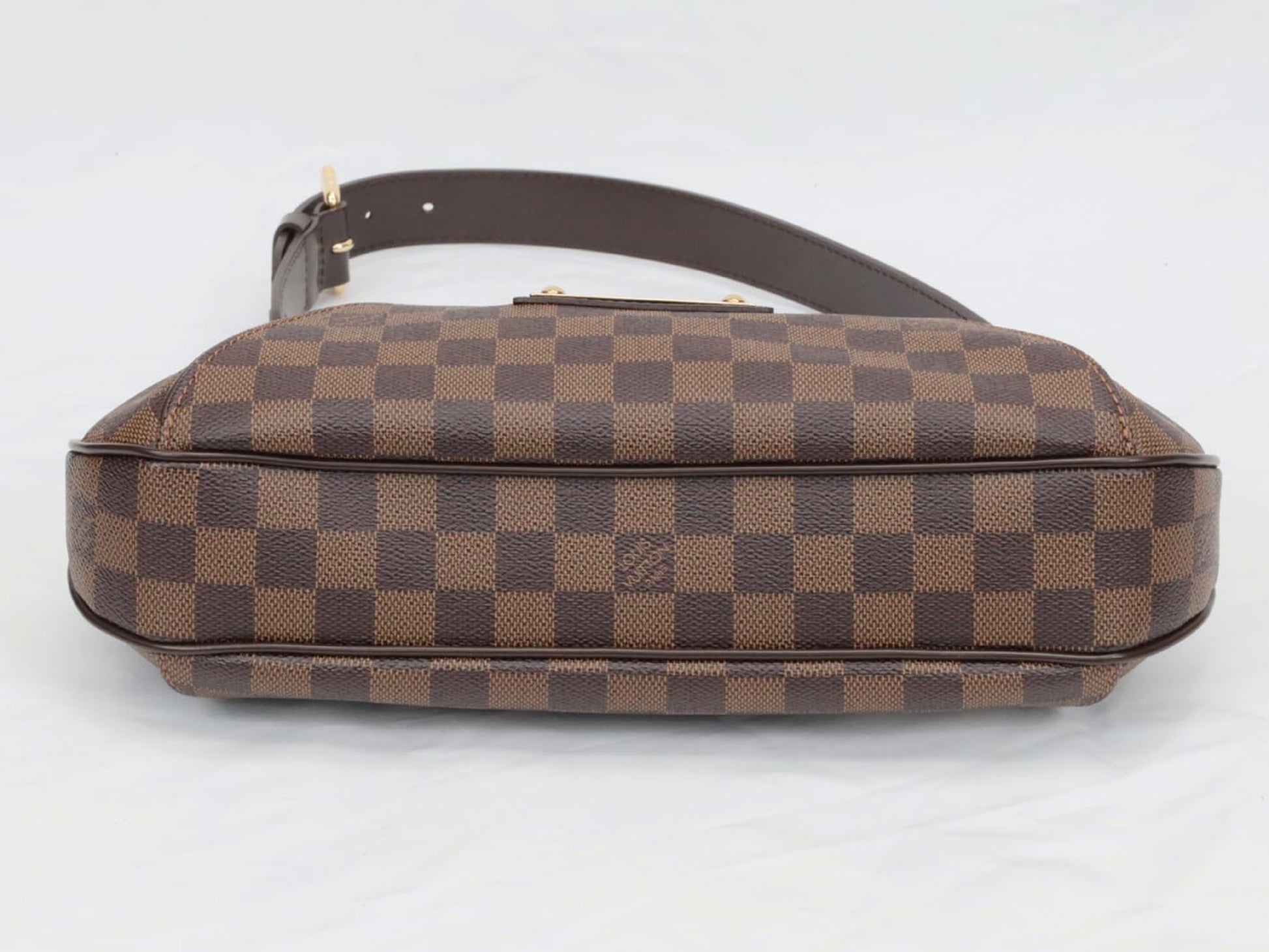 LOUIS VUITTON Damier Thames PM N48180 Shoulder Bag