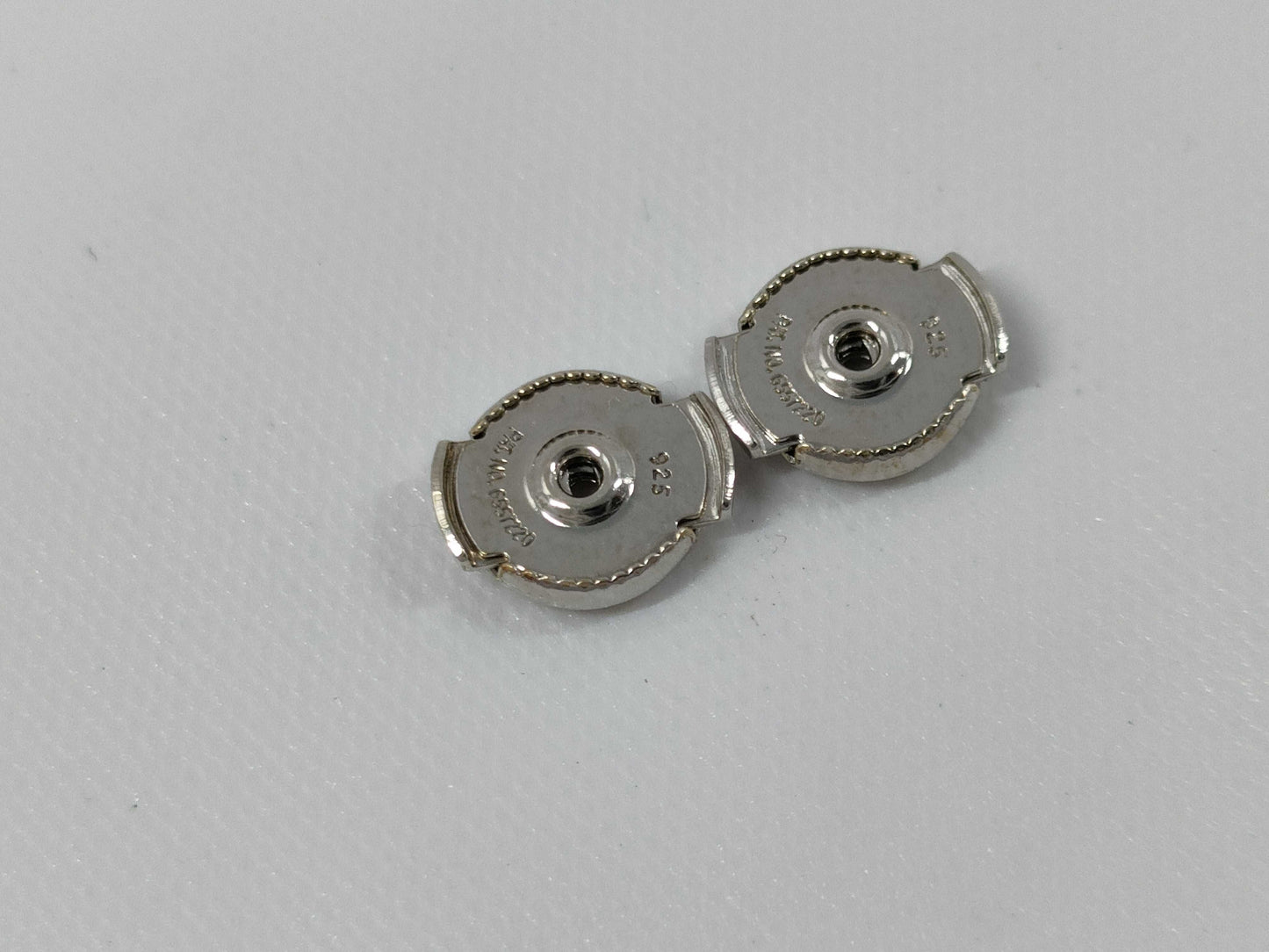 HERMES Loop MM Silver Earrings 25S009387 Earrings