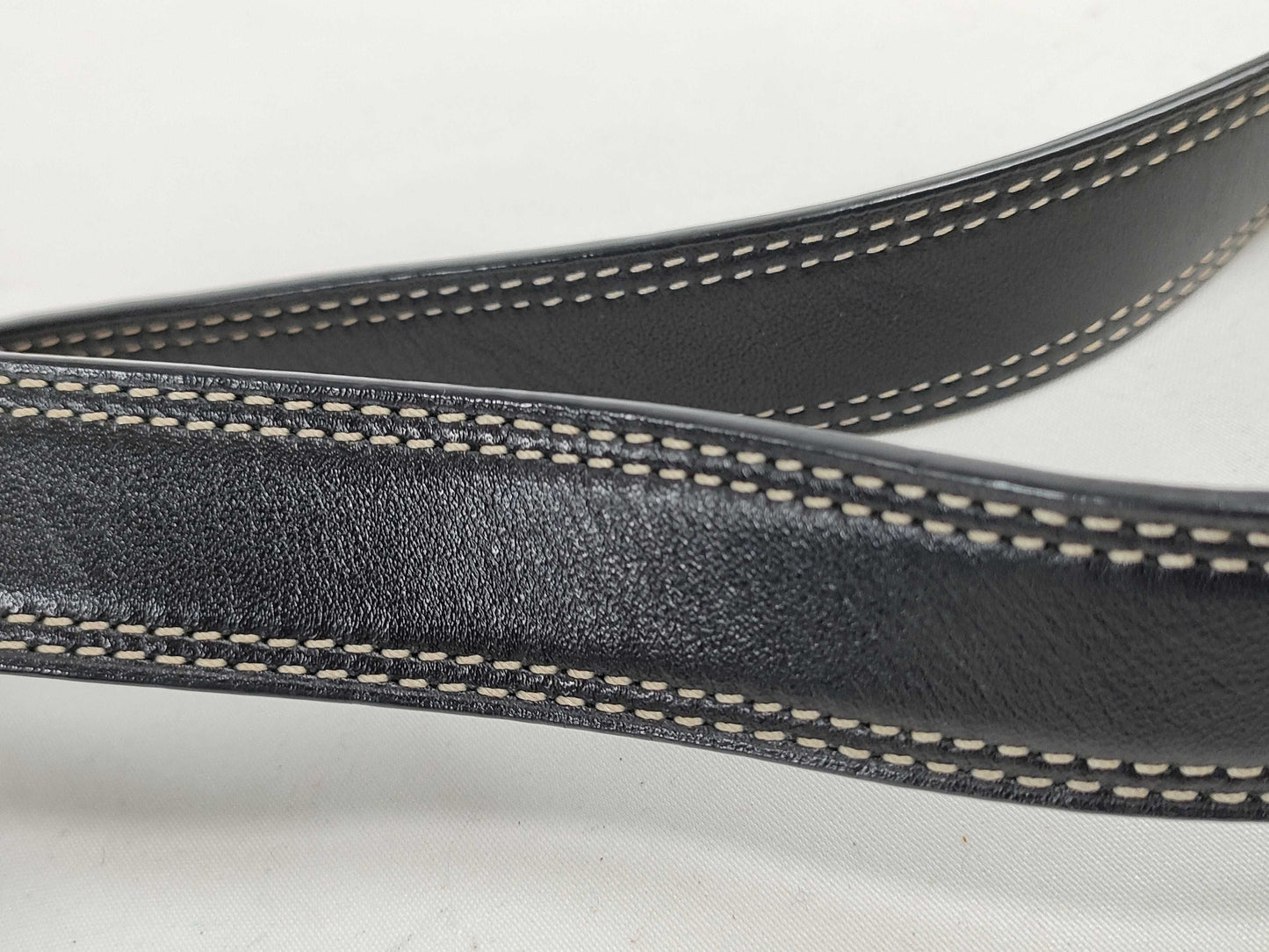 COACH Signature Shoulder Bag in Canvas and Leather with Black Turn Lock and Card and Logo Charm