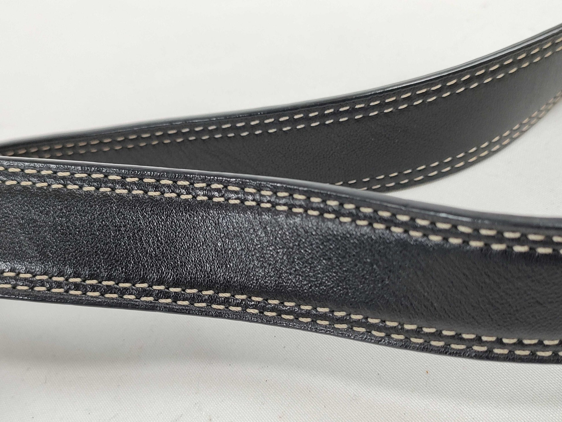 COACH Signature Shoulder Bag in Canvas and Leather with Black Turn Lock and Card and Logo Charm