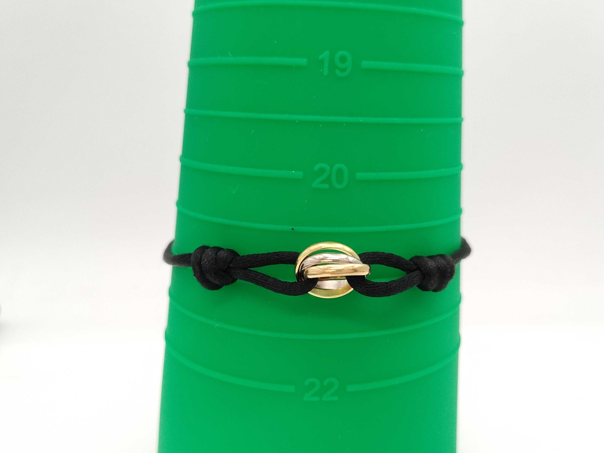 Cartier Trinity Cord Bracelet 750 3.2g Bracelet/Bangle 