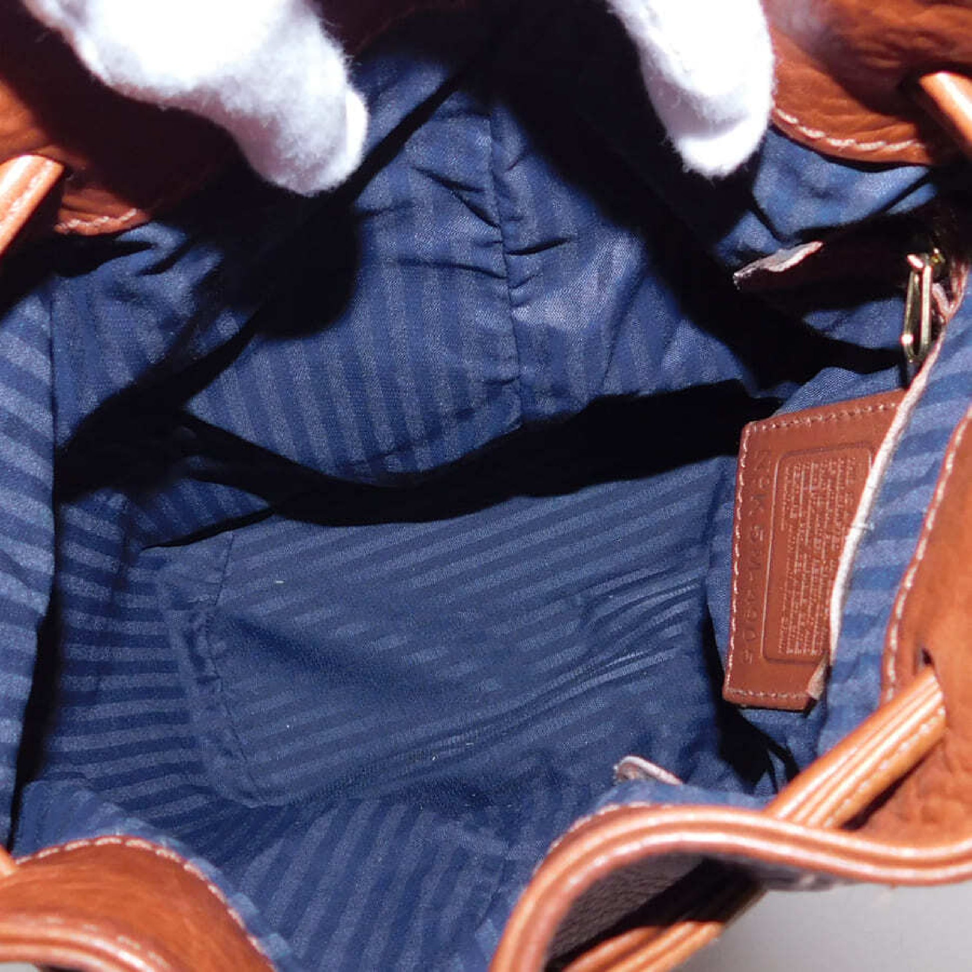 COACH 4905 Shoulder Bag