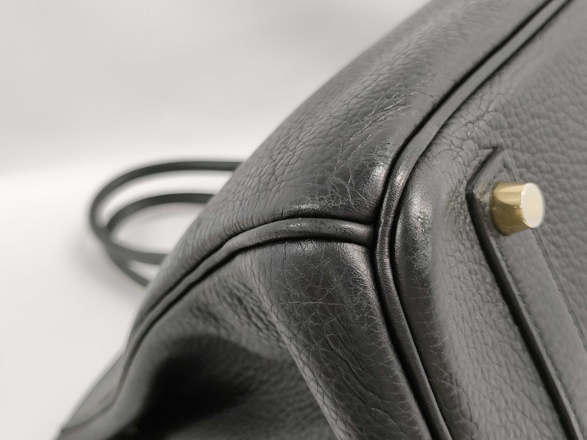 HERMES Birkin 35 Taurillon Clemence Leather Handbag with Gold Hardware, Black, K Stamp