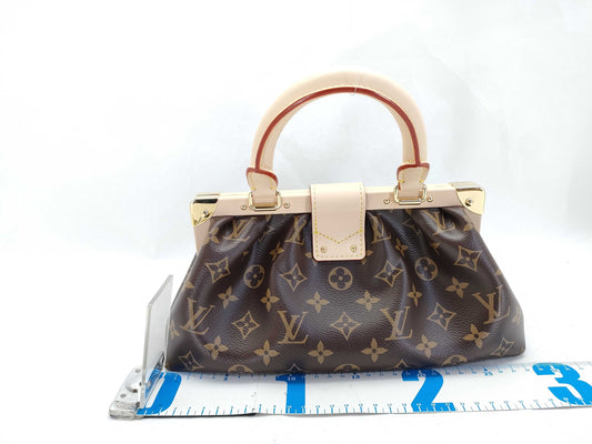 LOUIS VUITTON Monogram Louis Vuitton M46544 Monogram Clutch Handbag