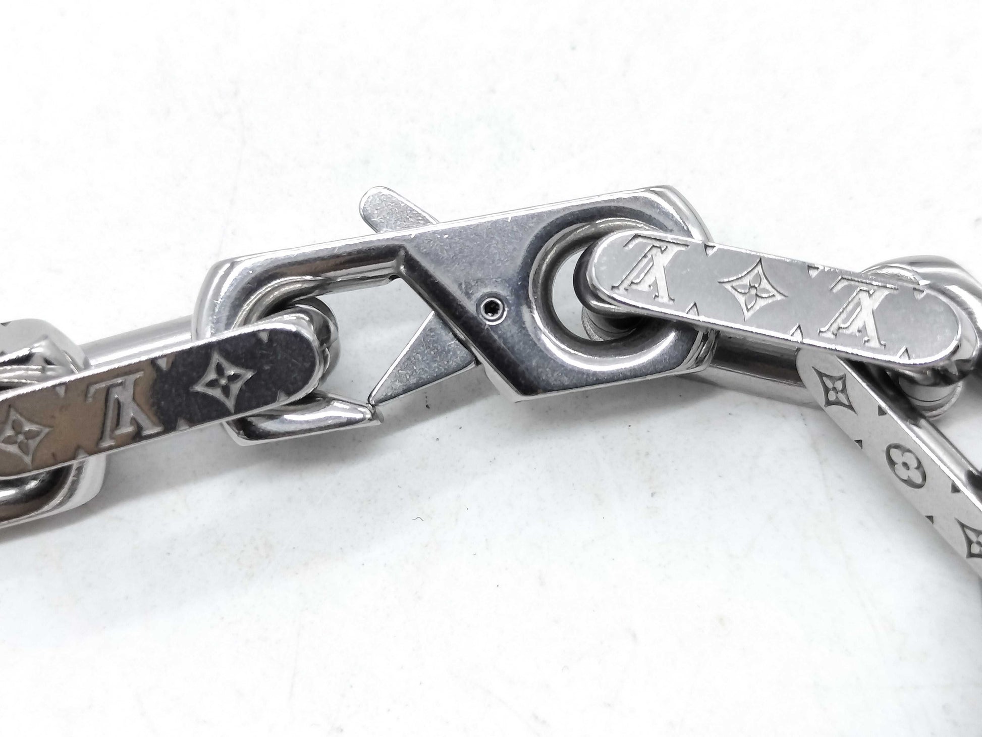 LOUIS VUITTON Monogram Chain Bracelet M00309 Bracelets & Bangles