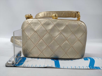 CHANEL Gold Clasp Shoulder Bag