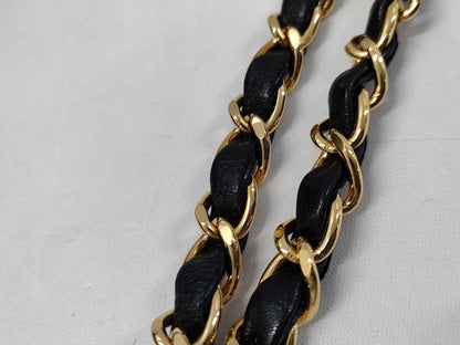 CHANEL Matelasse 25 Chain Shoulder Bag