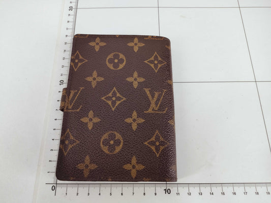 LOUIS VUITTON Monogram Agenda Planner Cover