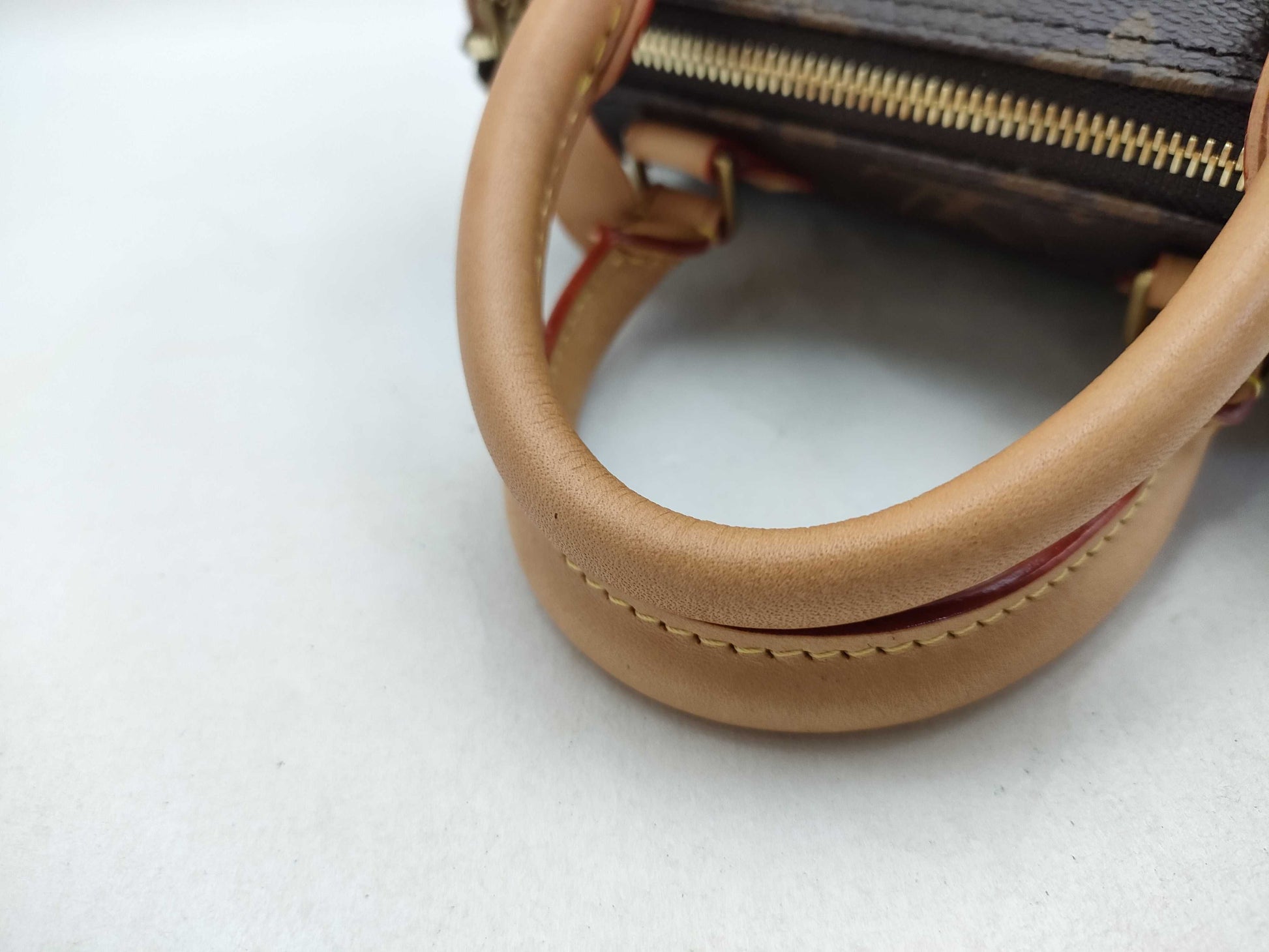 LOUIS VUITTON Monogram Louis Vuitton Handbag