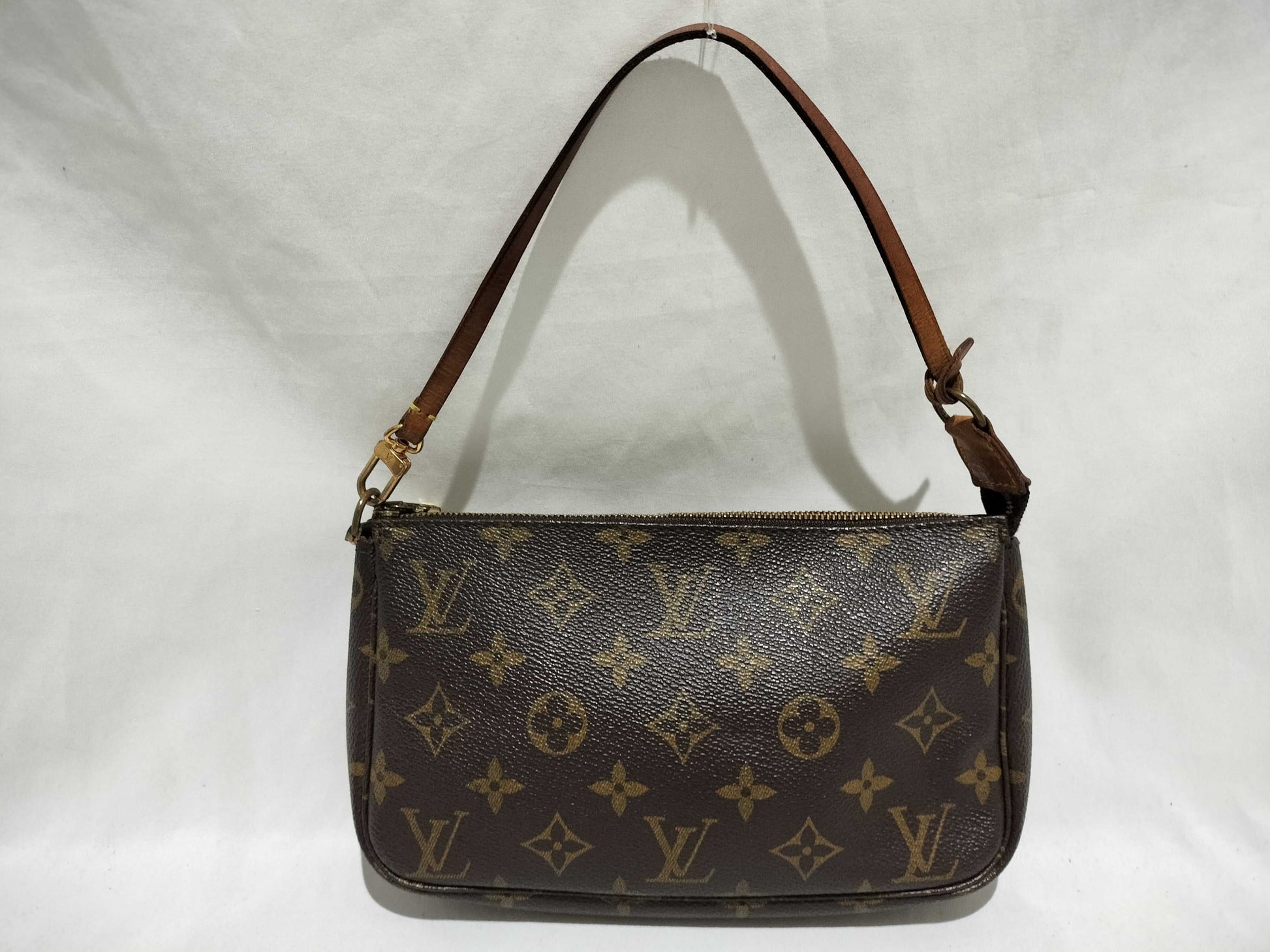 LOUIS VUITTON Monogram Accessoires Handbag